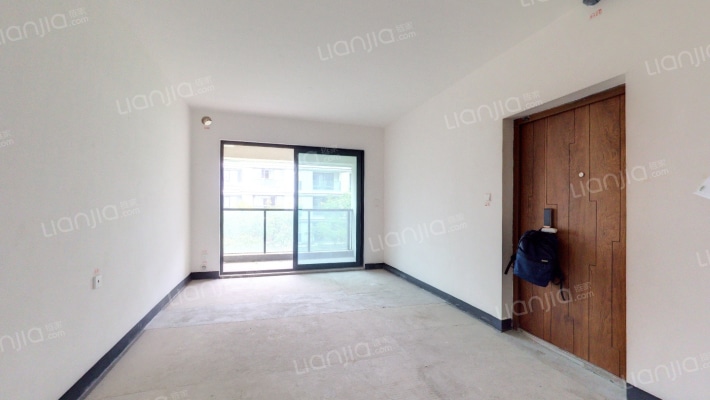 香港置地云山岳北区二手房实景图