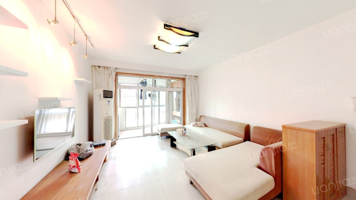 新桥小区二手房实景图