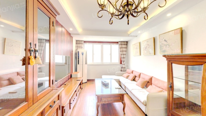 佳日公寓二手房实景图