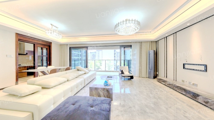 融创玖境臺二手房实景图