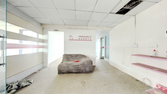 德威大厦二手房实景图