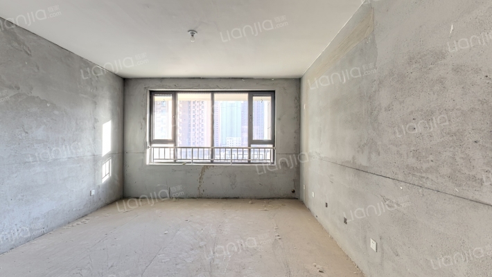 润都荣园二手房实景图