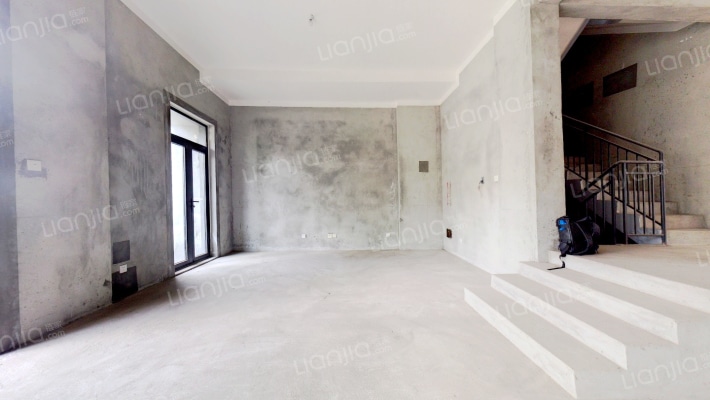 花样年君山二手房实景图