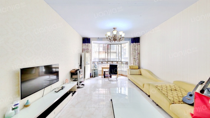 新疆石油花园三期二手房实景图