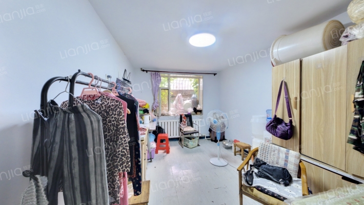 文化局宿舍二手房实景图