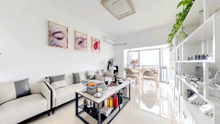 新地中央花园二手房实景图