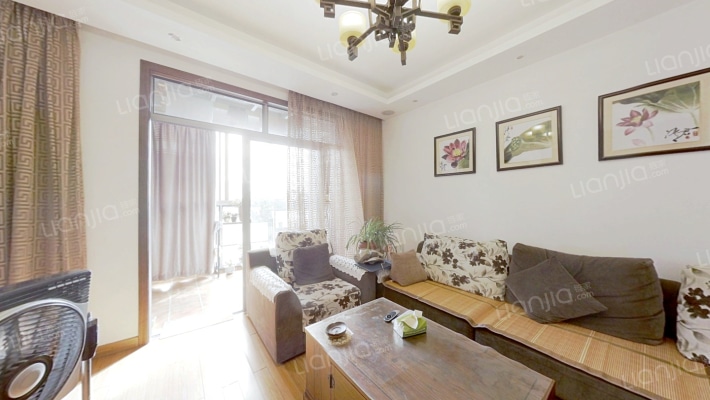 御湖国际二手房实景图