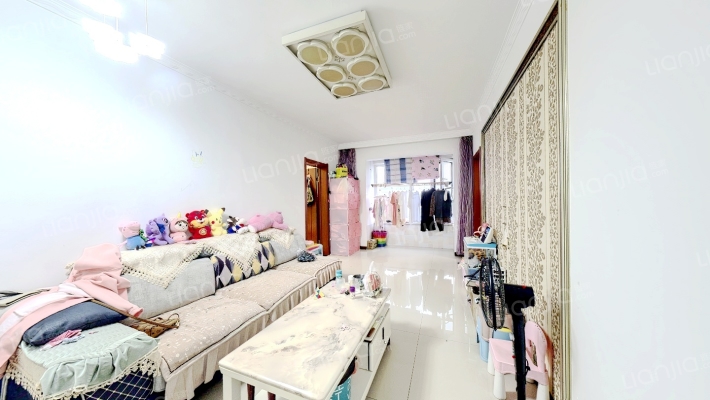 特变水木融城二手房实景图