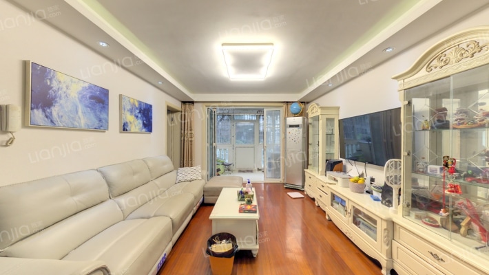 卫春三街坊二手房实景图