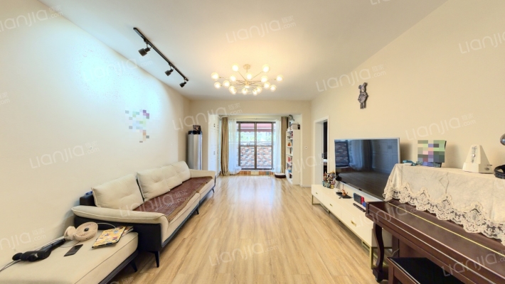 天江鼎城雅园二手房实景图