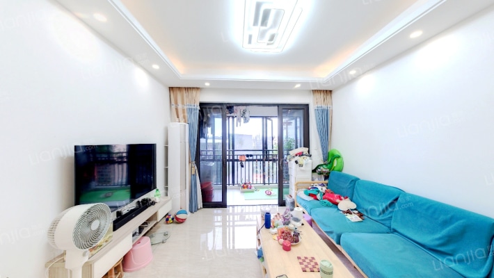 怡翠世嘉花园二手房实景图