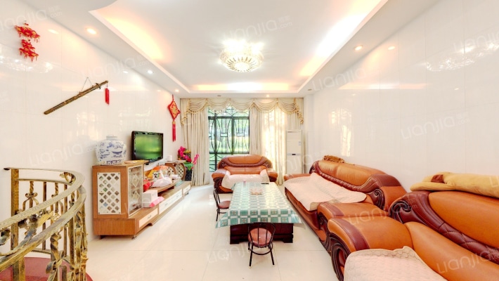 恒翠华庭二手房实景图