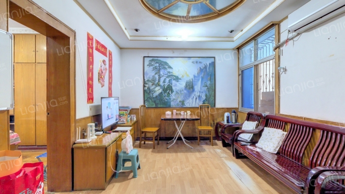 邮局宿舍二手房实景图