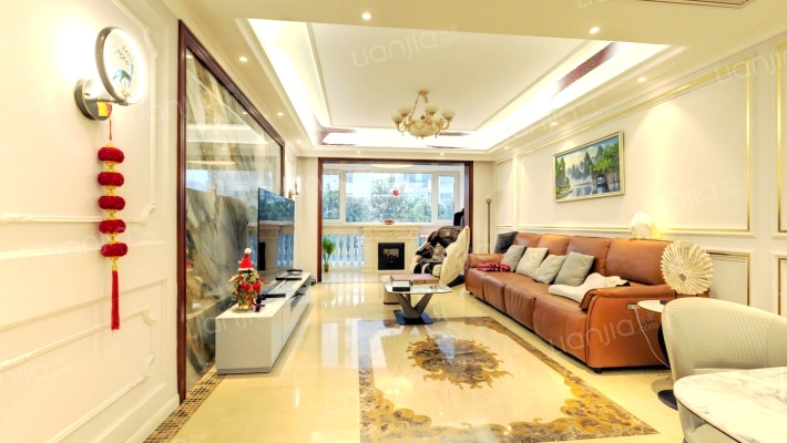 路易凯旋宫二手房实景图