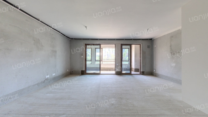 水岸8号B区二手房实景图