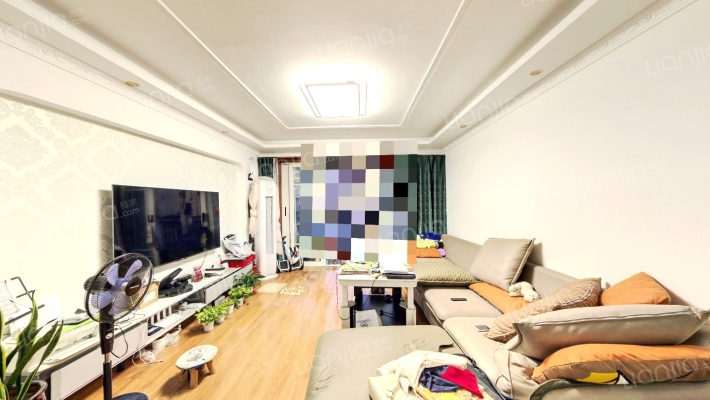 龙山小区二手房实景图