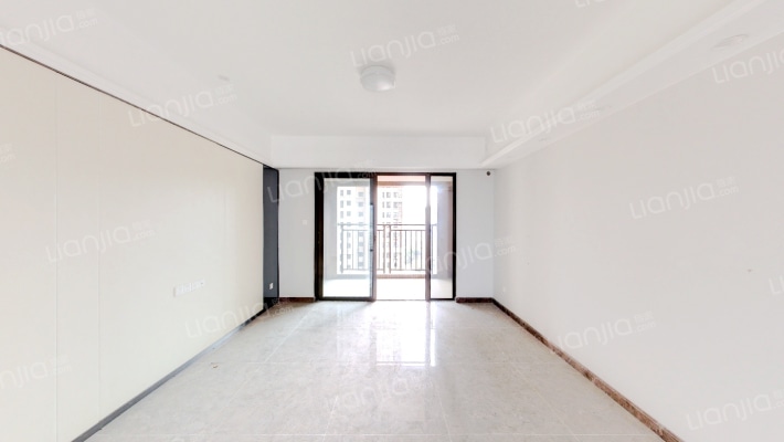 雅居乐珑玥二手房实景图