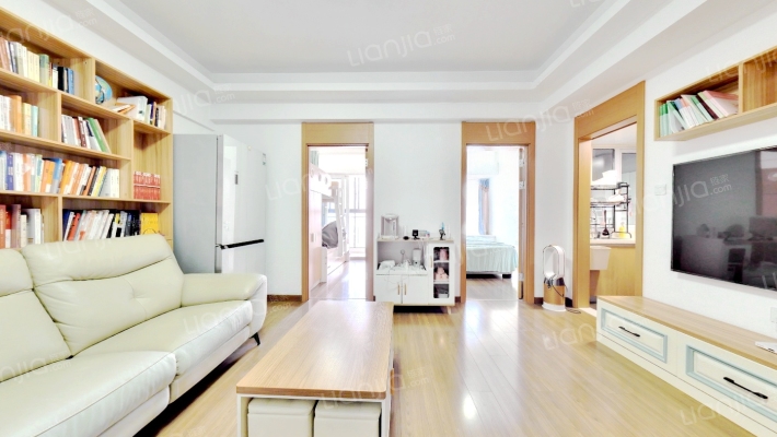 万科主场二手房实景图