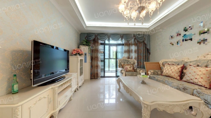 依云小镇二手房实景图