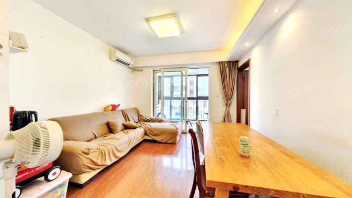 万科金色华亭二手房实景图