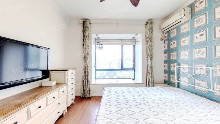 蓝朝部落二手房实景图