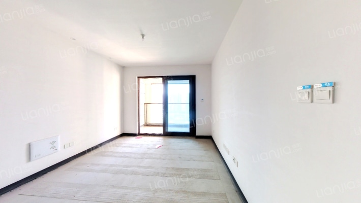 融创中原大观一期二手房实景图