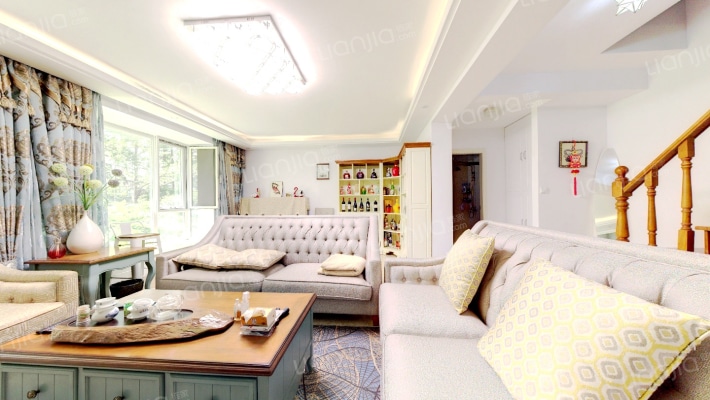 虹口现代公寓二手房实景图