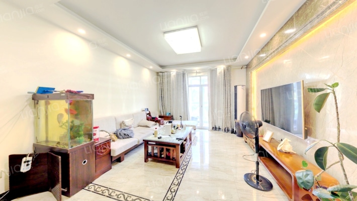 华宇嘉苑二手房实景图