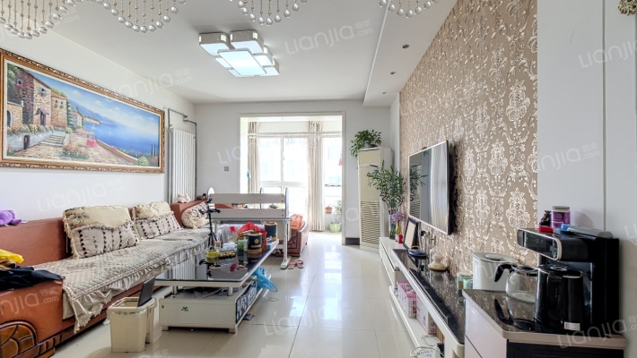 四月天小区二手房实景图