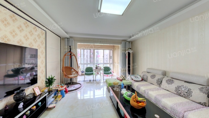 鼎正中央领郡二手房实景图