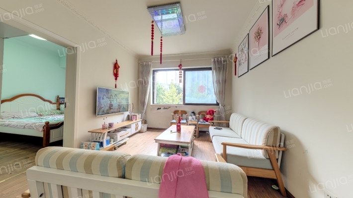 蓝润棠湖春天V客二手房实景图