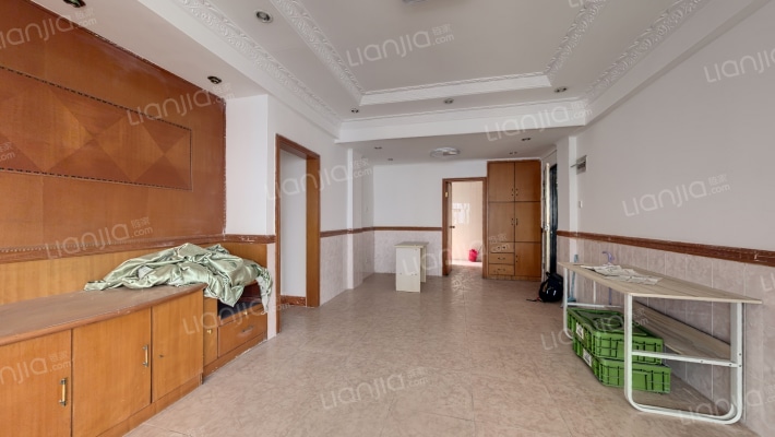 新银小区二手房实景图