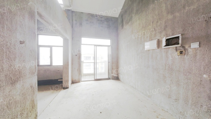 天使水榭山二手房实景图