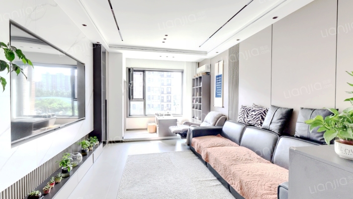 咖啡小镇南区二手房实景图