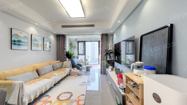 荣盛隽峰雅苑二手房实景图