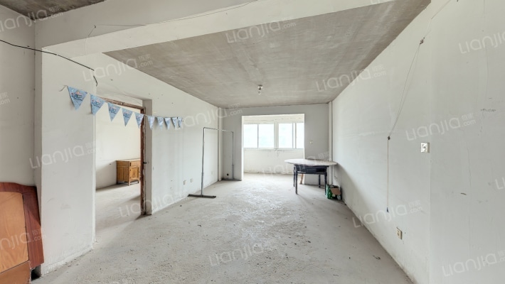 逸翠园二手房实景图