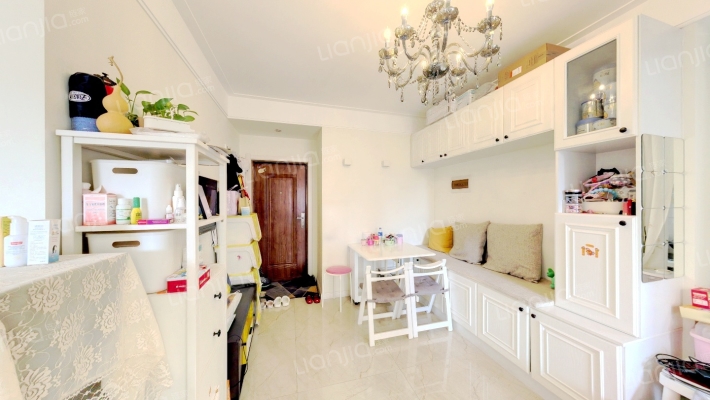 鑫丰中心里二手房实景图