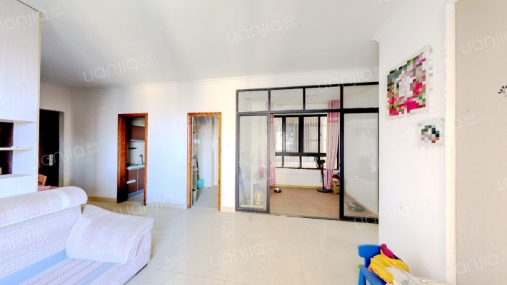 力高国际城五期二手房实景图