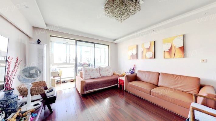 逸仙华庭二手房实景图