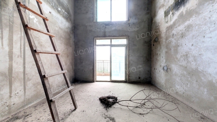 大川水岸菲尔小城二手房实景图