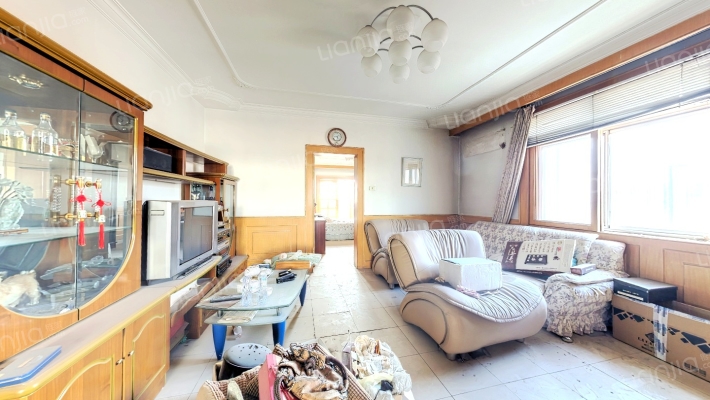 荣泰公寓二手房实景图