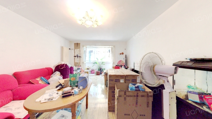 深蓝公寓二手房实景图