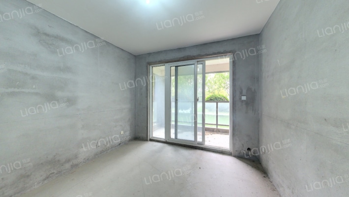 冠城大通三期竹苑二手房实景图