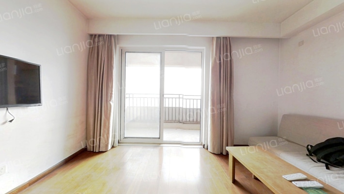 深蓝公寓二手房实景图