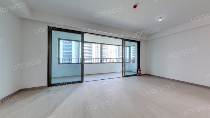 晴樾府二手房实景图