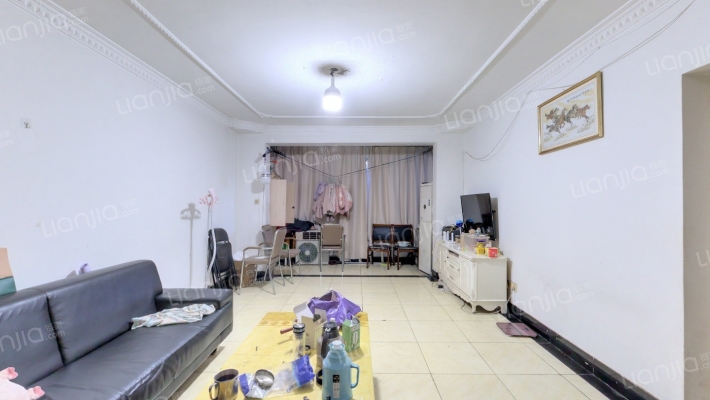 泰南花苑二手房实景图