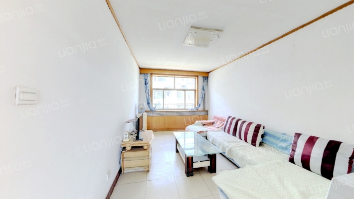 日杂家属院二手房实景图