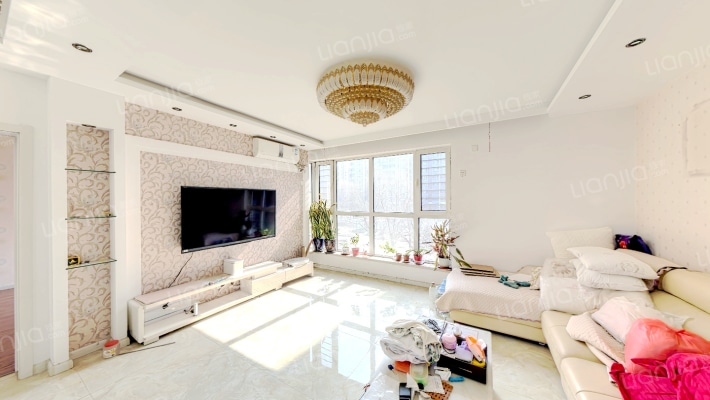 伊湾尊府二手房实景图