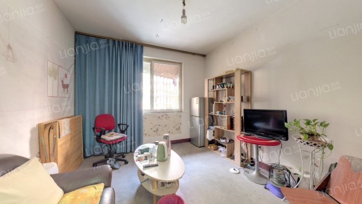 龙栖路644号二手房实景图