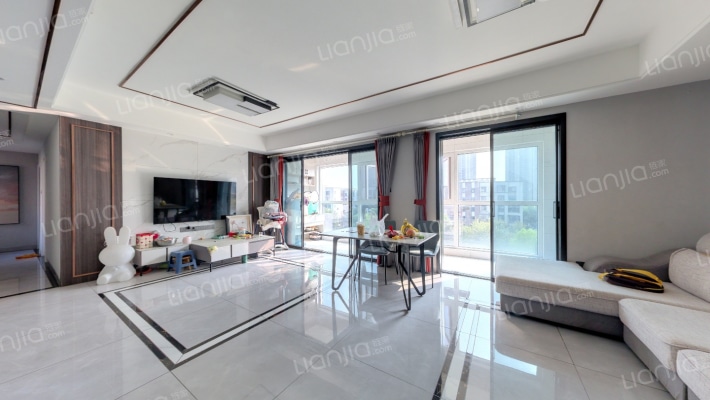 绿地国际博览城二期鸿玺二手房实景图